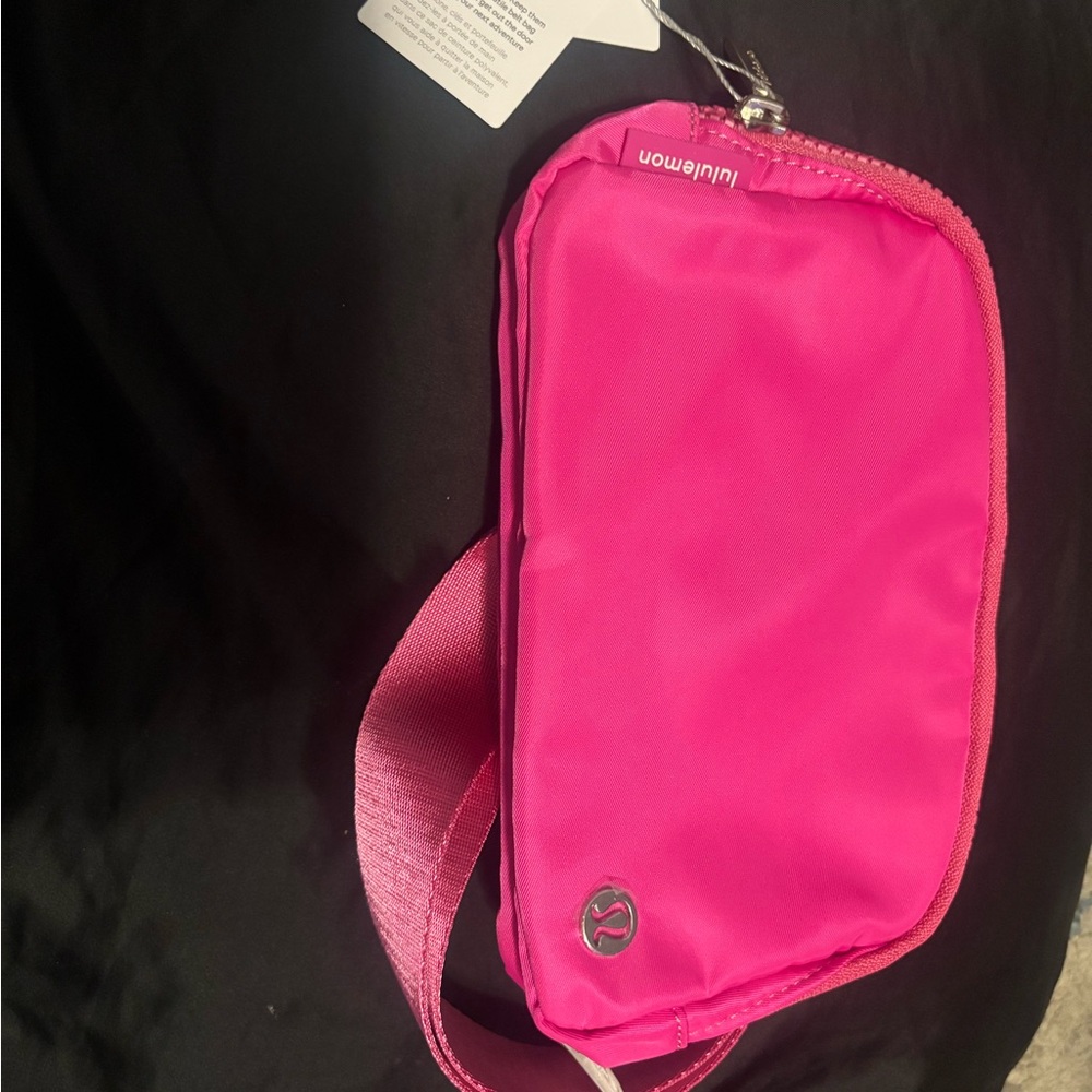Sonic pink belt bag (sold out color!!)